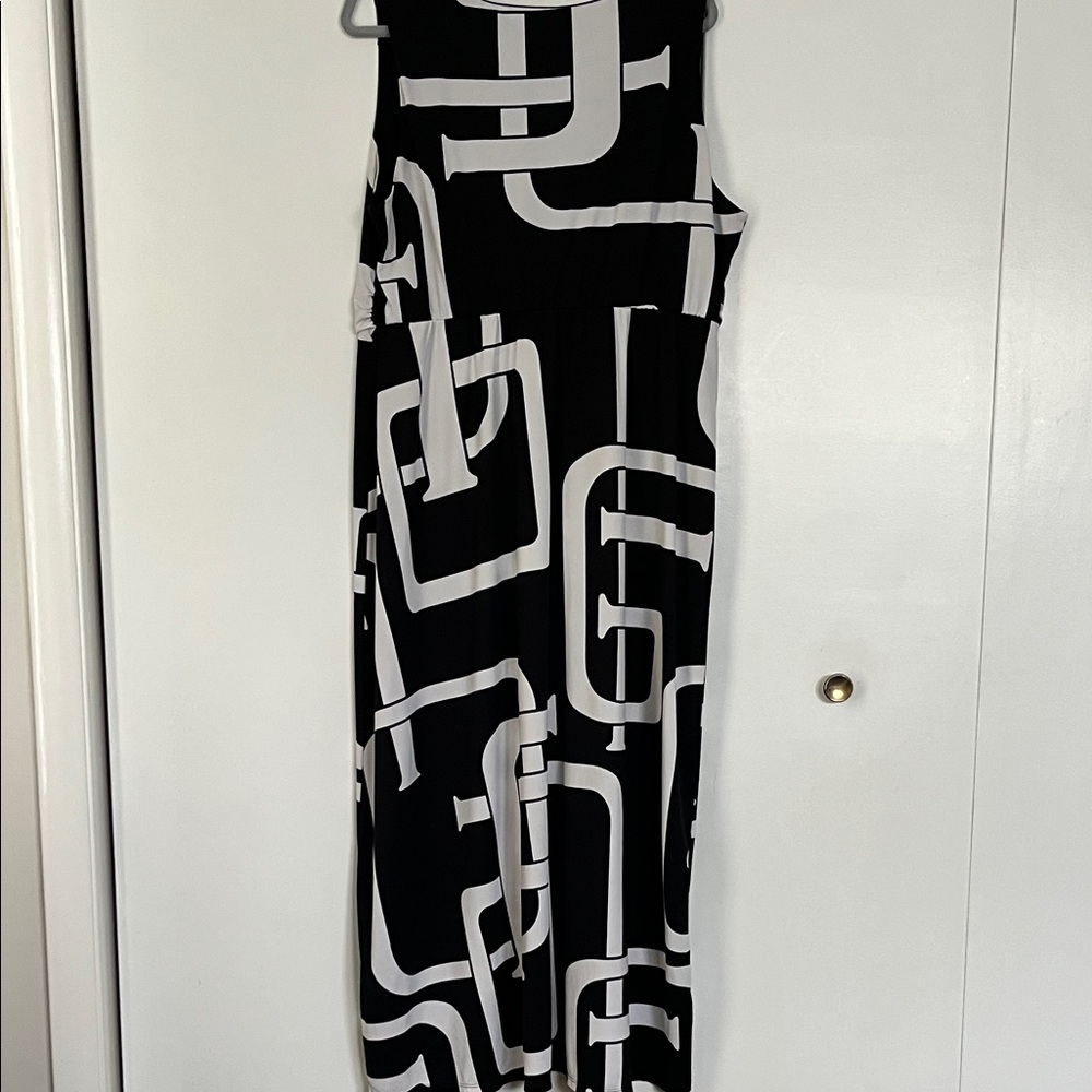 Geometric Maxidress - Picture 4 of 5